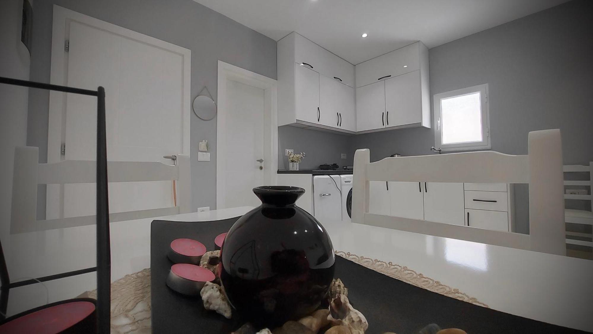 Beni 'S Apartments ซารานเดอ ภายนอก รูปภาพ