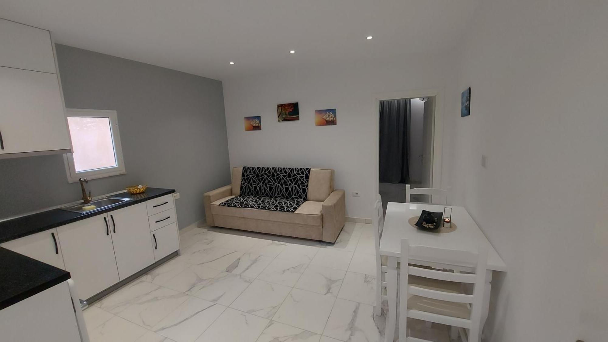 Beni 'S Apartments ซารานเดอ ภายนอก รูปภาพ