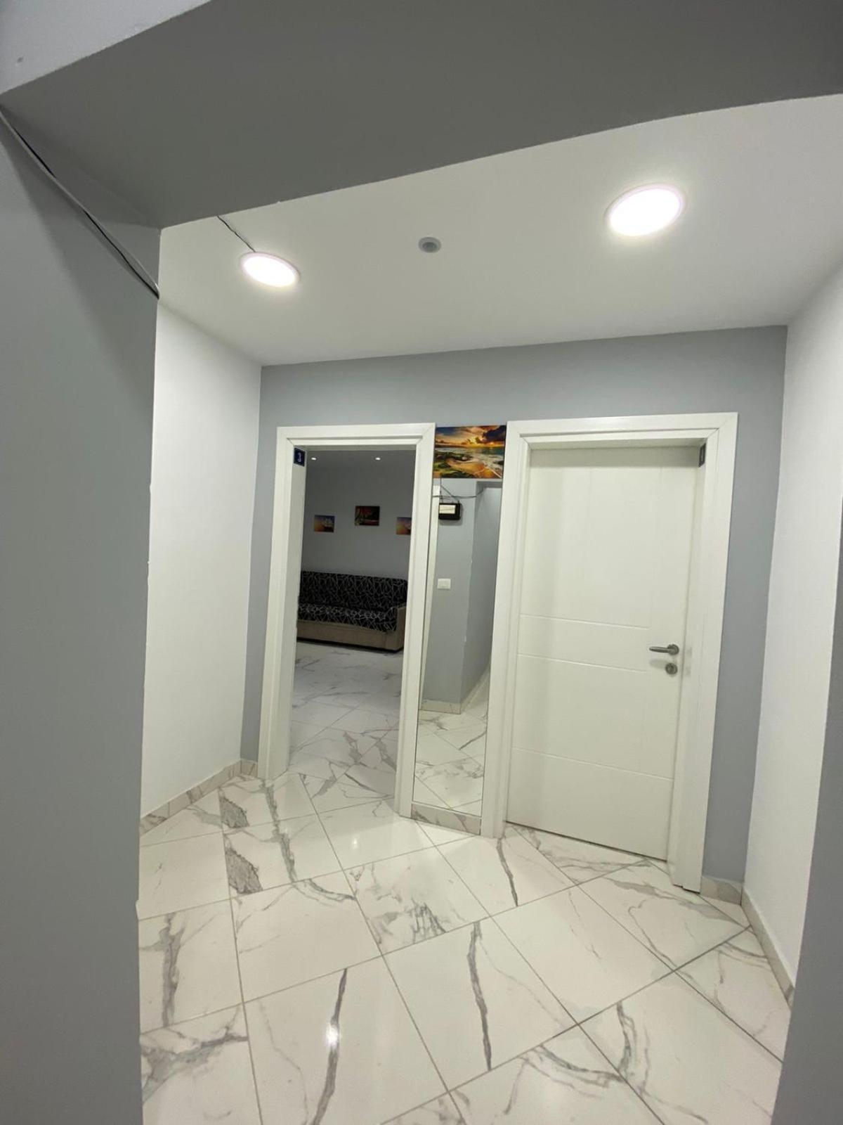 Beni 'S Apartments ซารานเดอ ภายนอก รูปภาพ